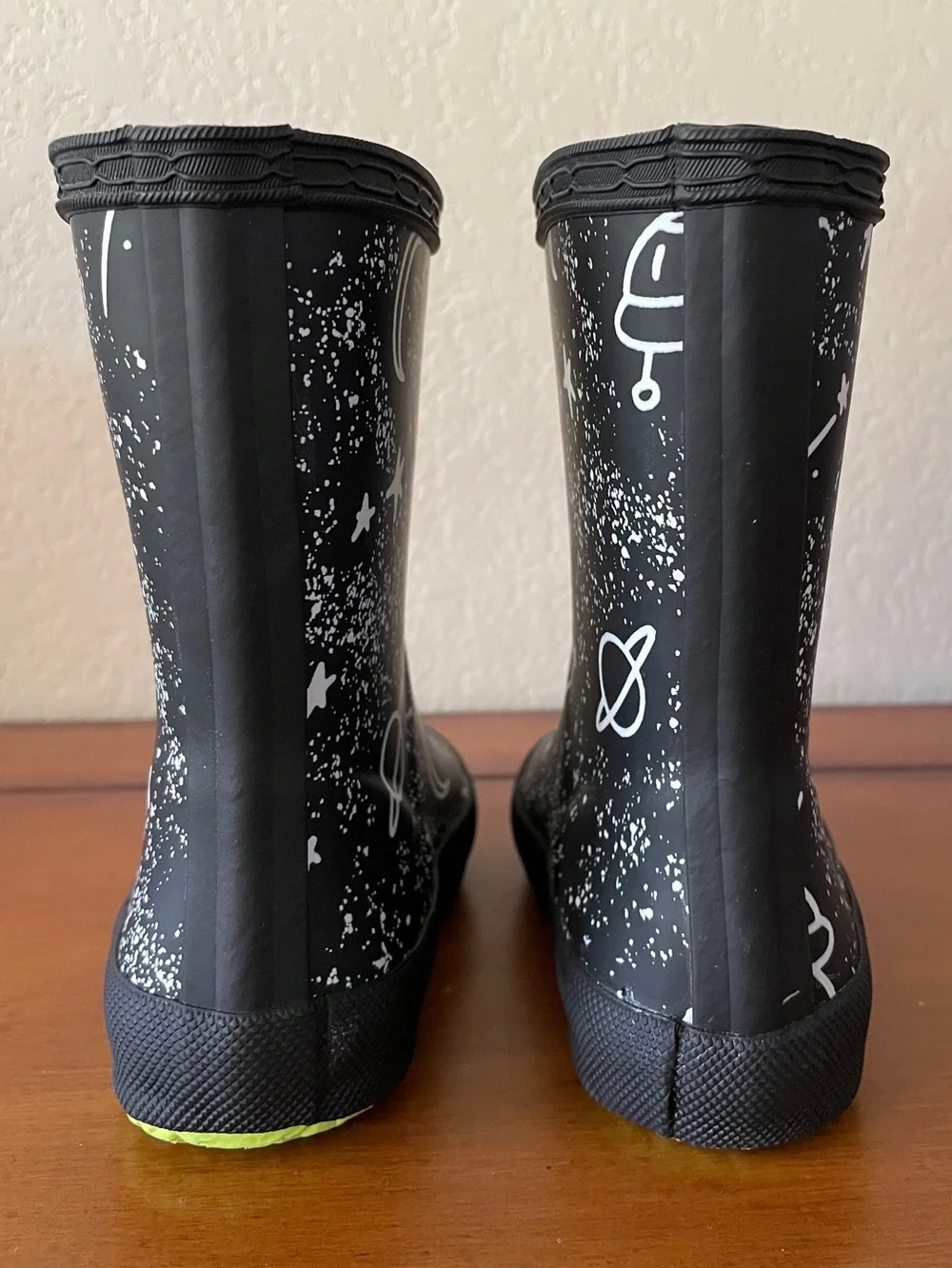 Hunter Kids First Classic Rain Boot Toddler Sz 7 Space Theme Print Black & White